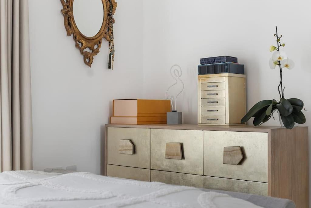 Modern New 1-Bedroom Home Stunning Views Λονδίνο Εξωτερικό φωτογραφία